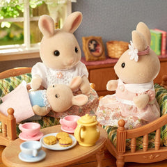 5706 Sylvanian Families - Famiglia Coniglio latte