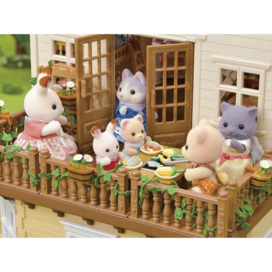L5708 Sylvanian Families - Casa Grande con luci e attico segreto