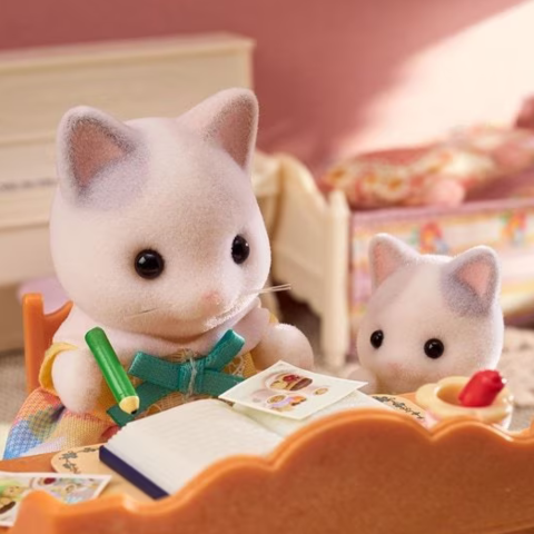 5738 Sylvanian Families - Famiglia Gatto Latte